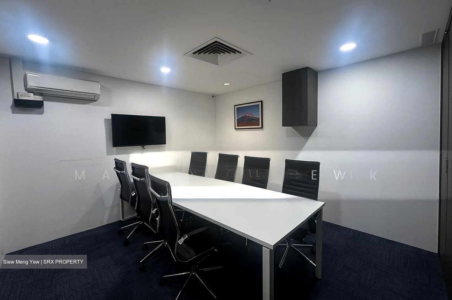 International Plaza (D2), Office #571627371